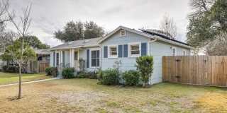 Charming 2 BR / 1 Bath in highly desirable Terrell Heights of San Antonio! Gallery 3