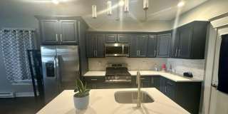 916-918 Grandview Street - 916 Gallery 4