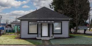 33450 Southwest Hall Street Gallery 1