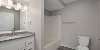 The Falls At Hunters Pointe Gallery 16