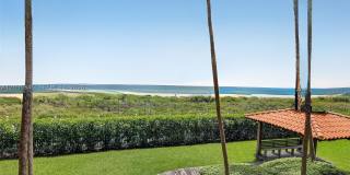 5757 Collins Ave Gallery 47