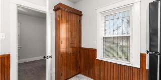 Charming Renovated 2 Bedroom Bungalow Gallery 15