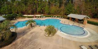 Luxury 4-bedroom - 4 bath with garage Gallery 41