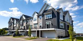 Field & Grove Townhomes of Champlin Gallery 82