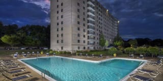 Iverson Towers Apartments & Anton House Apartments Gallery 10