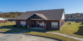 All Brick Building************Massive 2 Bedroom Villa************Single Level Villas Gallery 1