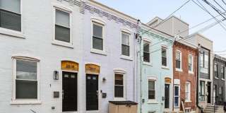2517 E GORDON Street Gallery 1