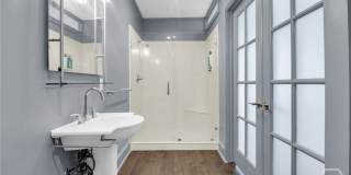 101 Barnard Street unit: 302 Gallery 27