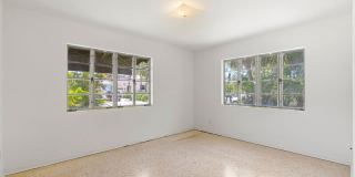 1725 N Lakeside Drive Gallery 15