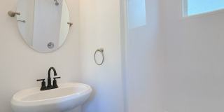 Historic Saint Elmo Charm with Modern Updates – 2 Bed, 2 Bath - Half Off Your First Month's Rent! Gallery 10