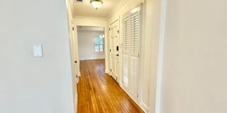 3/2 Duplex Conveniently Situated in an Established Neighborhood! Gallery 8