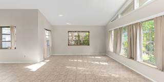 Waterfront 3 Bedroom in Yacht Club Estates Gallery 7