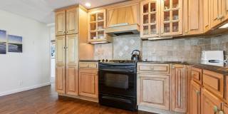 1010 Ocean Avenue Gallery 10