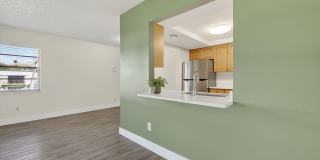 Pierce Beach Premier Apartments at Woodland Condominium Gallery 6