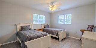 ANNUAL RENTAL - 3 Bed, 2 Bath Fully Furnished Home Gallery 20