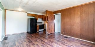 1106 1/2 W Auburn Drive Gallery 1