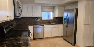 Ground-floor San Carlos stunning single-story condo available immediately. Gallery 8