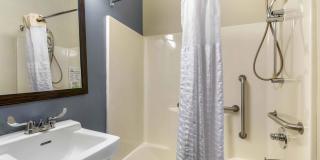 Hartford - Manchester Gallery 23