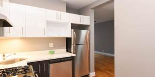 627 Cornelia Gallery 4