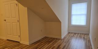 511 Elm Street Gallery 19