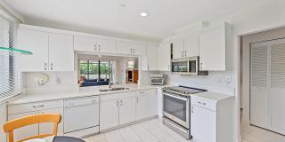 811 Oak Harbour Drive Gallery 4