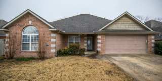 ***402 NE Shasta Court*** Gallery 1