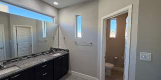 3 Bedroom Townhome Near Juan Tabo Blvd SE & Four Hills! Gallery 17