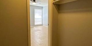 1124 WOODRUFF Avenue Gallery 13