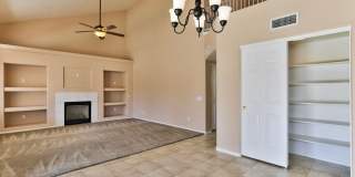 4 Bedroom/Den Gallery 8