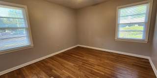 Spacious 4BR/2BA Brick Home with Fireplace, Large Island! Gallery 8