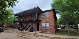 College Station - 3 bedroom / 2 bath 4 plex- downstair units. Gallery 4