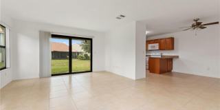 1496 SE Colchester Circle Gallery 7