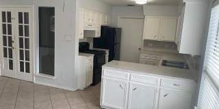 2432 W Iris Avenue Gallery 3