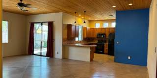 Unique 3Bdm 2Ba home is located in a great central location Gallery 15