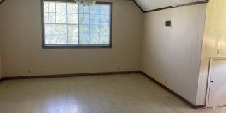 Single Family 4 BR 3.5 BA 0.7 Acres Water Front Gallery 38
