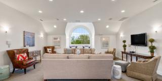 Marble Cliff Commons Gallery 29