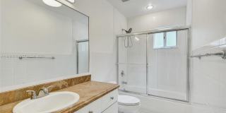 10065 Bay Harbor Ter Gallery 20