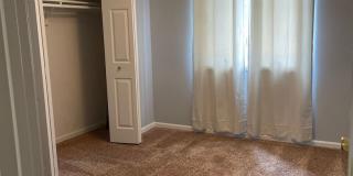 2 bed, 2 bath South Columbia Gallery 8