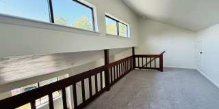 2 Bedroom, 2.5 Bath Townhouse Gallery 7