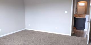 Available for Immediate Move-in! Wonderful Single Family Home in Siena! Gallery 14
