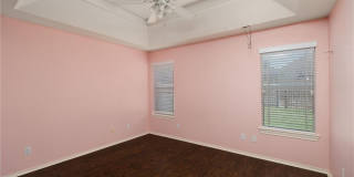 2111 E 25th Street Gallery 13