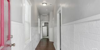 1023 W 37th Street Gallery 8