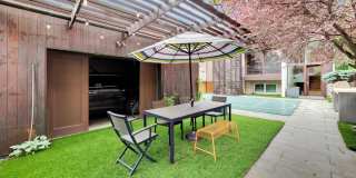 2010 W Bradley Place Gallery 55