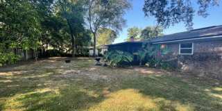 Spacious Living, Modern Updates & Fully Fenced Yard Spacious Living, Modern Updates & Fully Fenced Yard Gallery 21