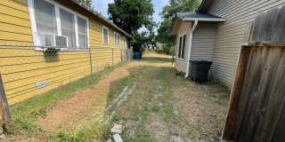 Room in 2 Bedroom Home at Avant Ave Gallery 21