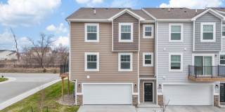 2617 NW Lois Ln Gallery 1