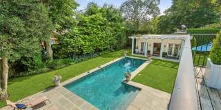 24 Jennings Avenue Gallery 22