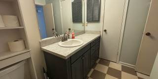 Furnished, Midtown One Bedroom Apartment Gallery 11