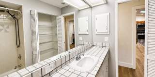 Updated 2/2/1 Home in Northeast St. Petersburg! Gallery 19