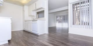 Country Hills Apartment Homes Gallery 23